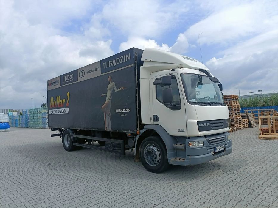 DAF LF55.220 G18  DAF LF55.220 ład. 11T winda, firanka EURO 5