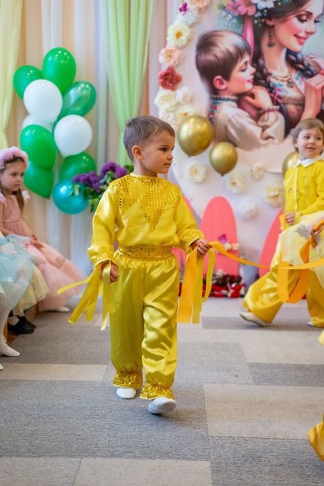 Костюм ангела , зайчика,сонечка, сонячного промінчиках на хлопчика