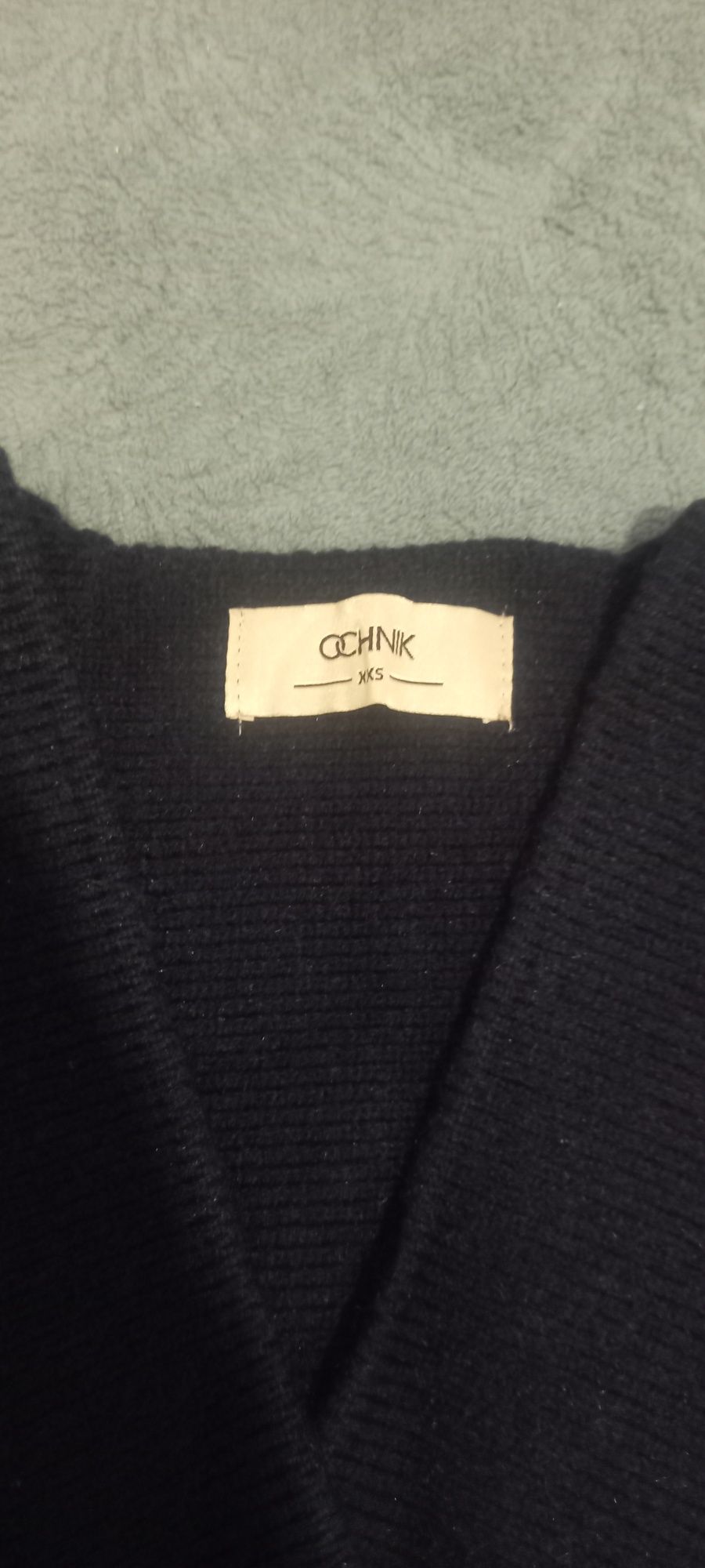 Sprzedam nowy sweterek bez metki xs