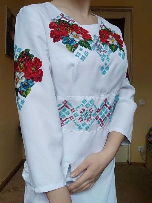 Вишиванка ручної роботи