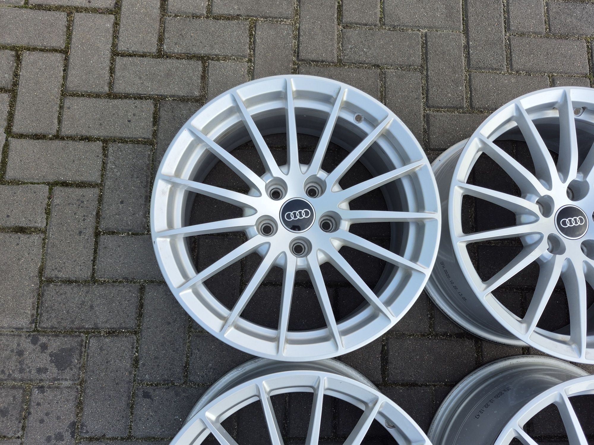 Felgi Alu Oryginał AUDI A4 A5 A6 TT Q3 Q5 5x112 17 Cali 7.5J ET 29