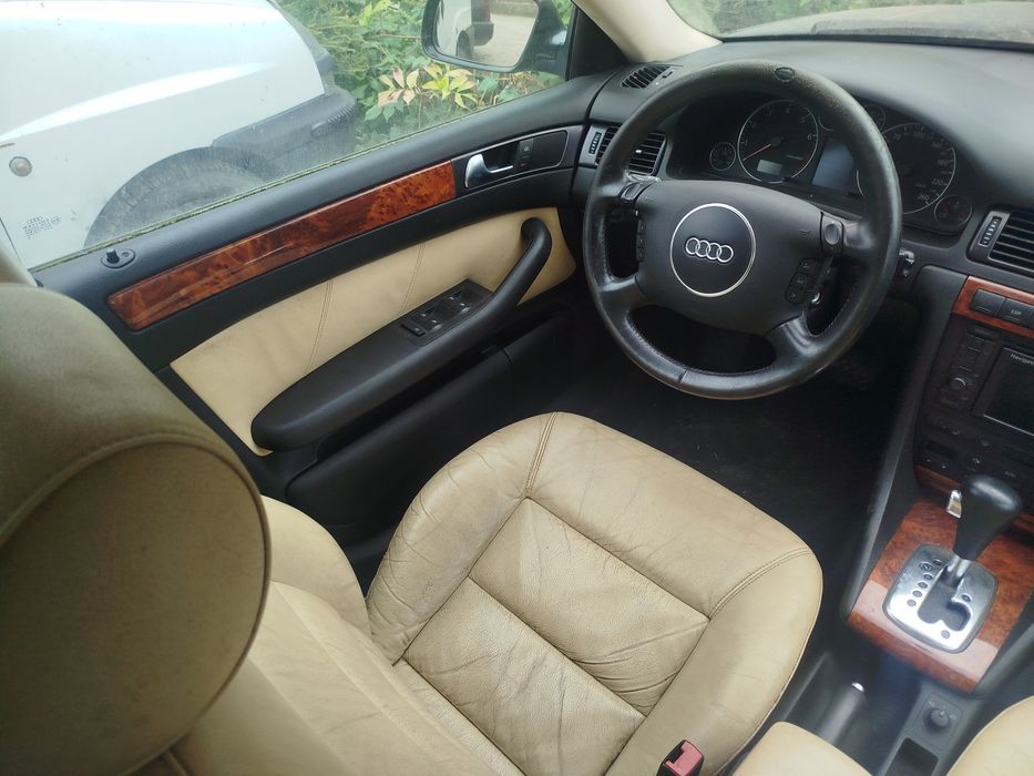 Салон Ауди А6С5 універсал 2003р