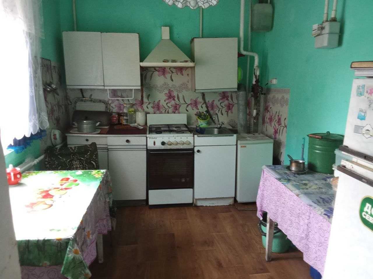 Продам дом с газом и удобствами
