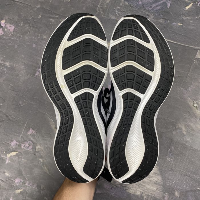 Кроссовки для залу найк Nike Downshifter 10 черные CI9984-001