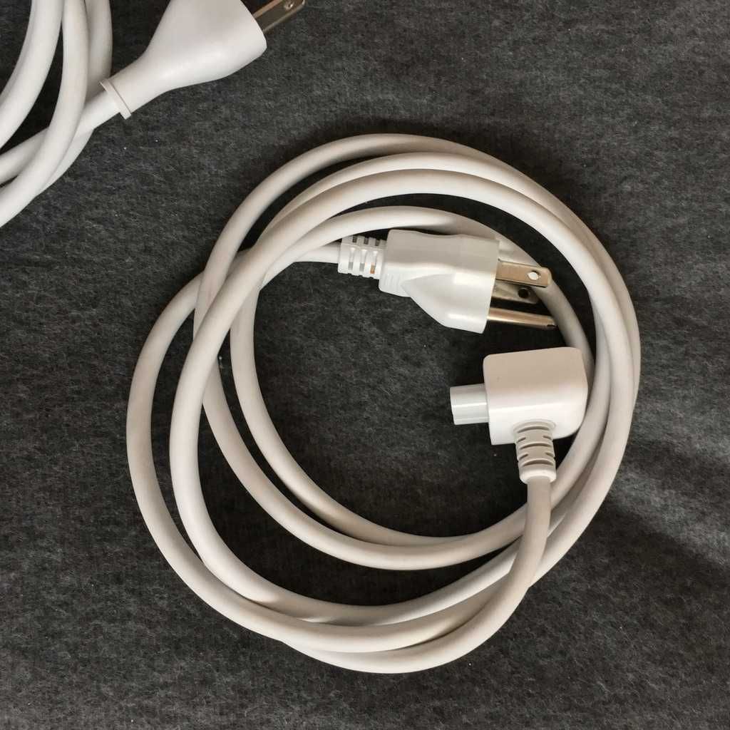 Oryginalne przedłużacze zasilacza Apple MagSafe