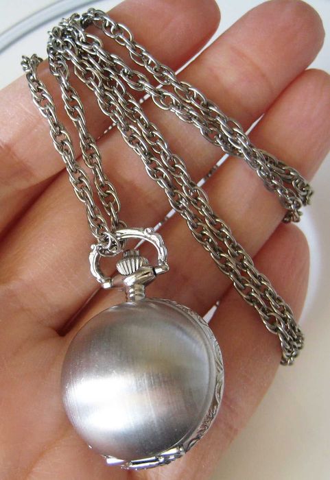 Picador Quartz Годинник Підвіска Куля на ланцюжку