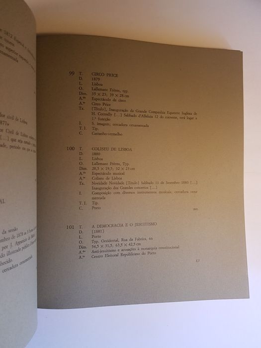 Livro 300 Anos do Cartaz em Portugal