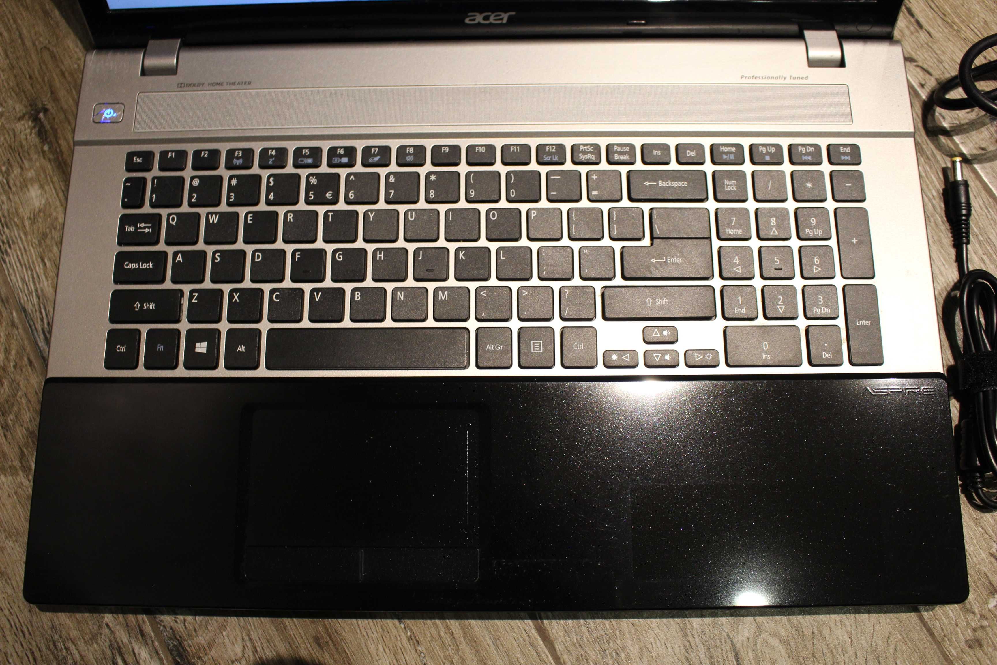 Laptop Acer V3-731 RAM 4GB 2 dyski SSD+HDD duży ekran 17,3"