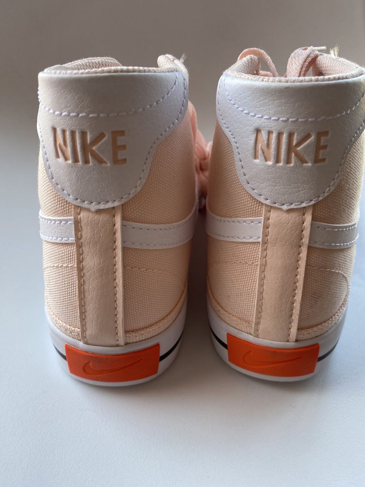 Ténis bota Nike canvas