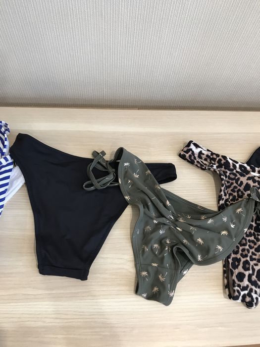 Жіночі плавки для купання, труси: білі ажурні, чорні, смугасті, хакі