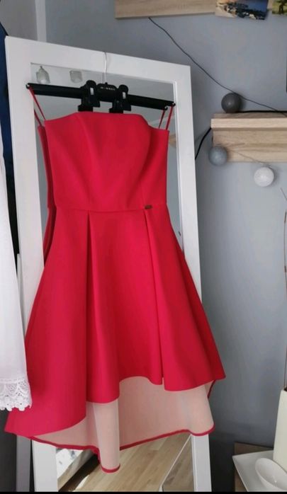 Asymetryczna sukienka kieszenie