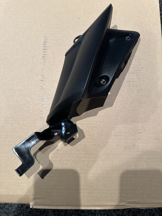 YAMAHA R6 RJ05 /03-05 osłona Mocowanie Wypełnienie Owiewki Ramy P Z116