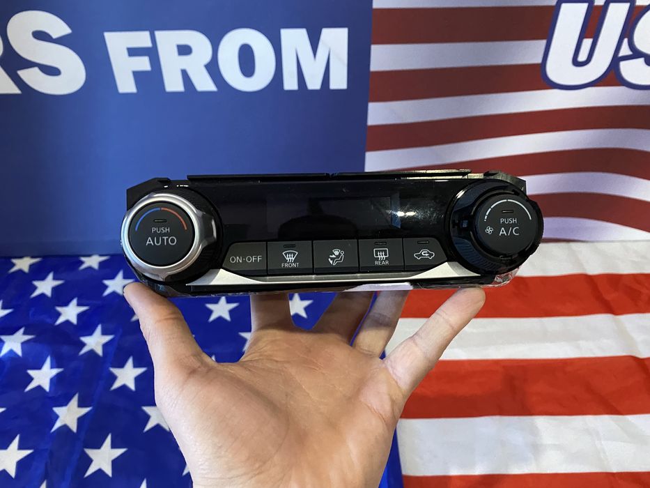 Блок управління кліматом панель Nissan Kicks (2018-2020)