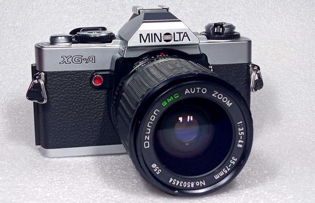 Плівковий фотоапарат Minolta XG-A