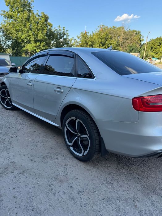 Audi A4 2013 повний привід