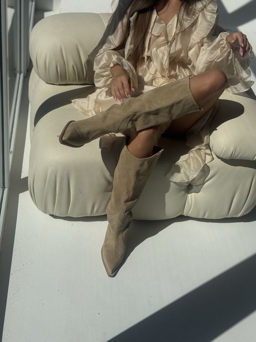 Козаки замшеві  беж світлі натуральні