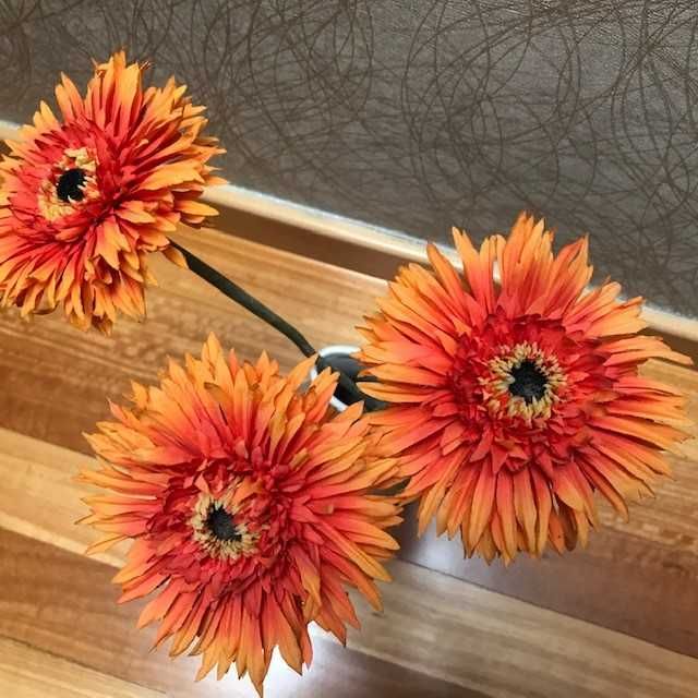 3 flores Gérberas artificias
