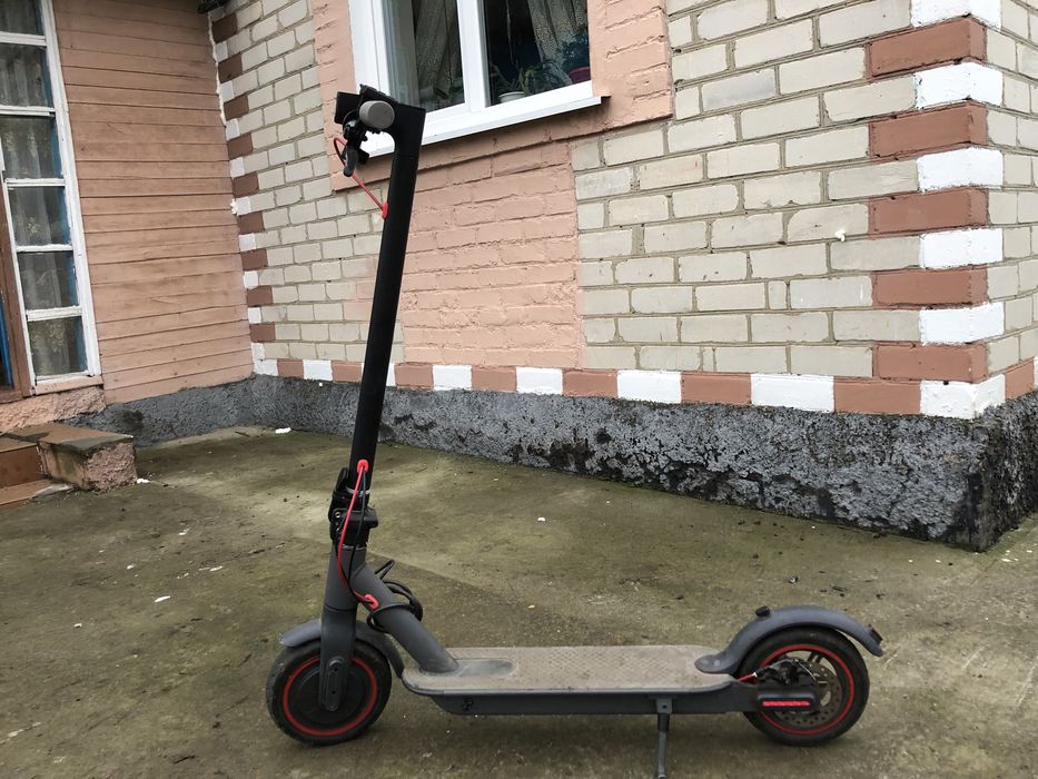 Продається електросамокат Xiaomi