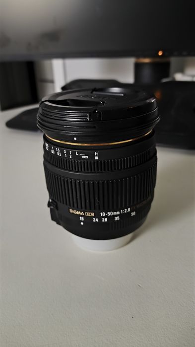 Sigma 18-50mm 1:2.8 EX Macro HSM Nikon F