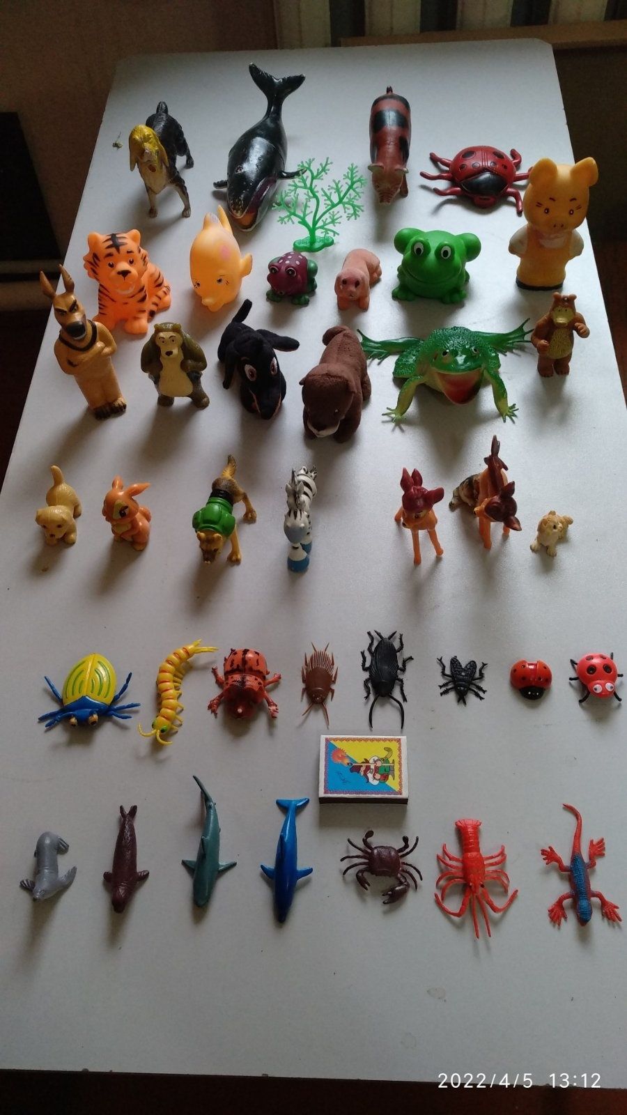 Набір фірмових іграшкових звірів