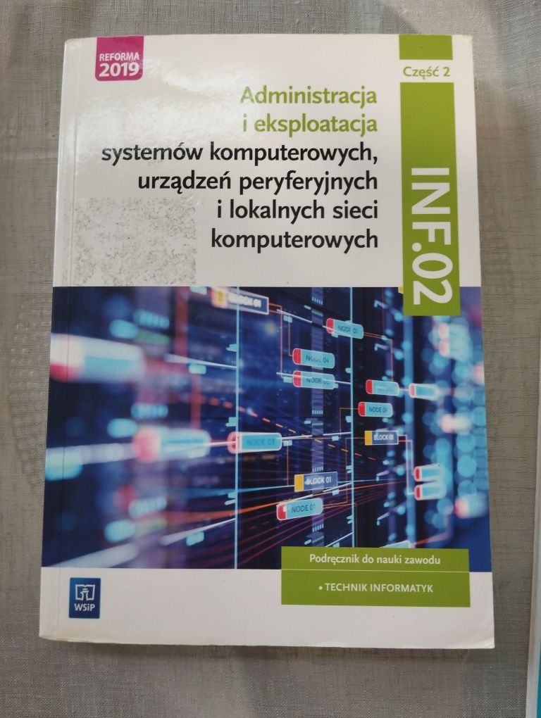 Podręcznik administracja i eksploatacja systemów komputerowych...