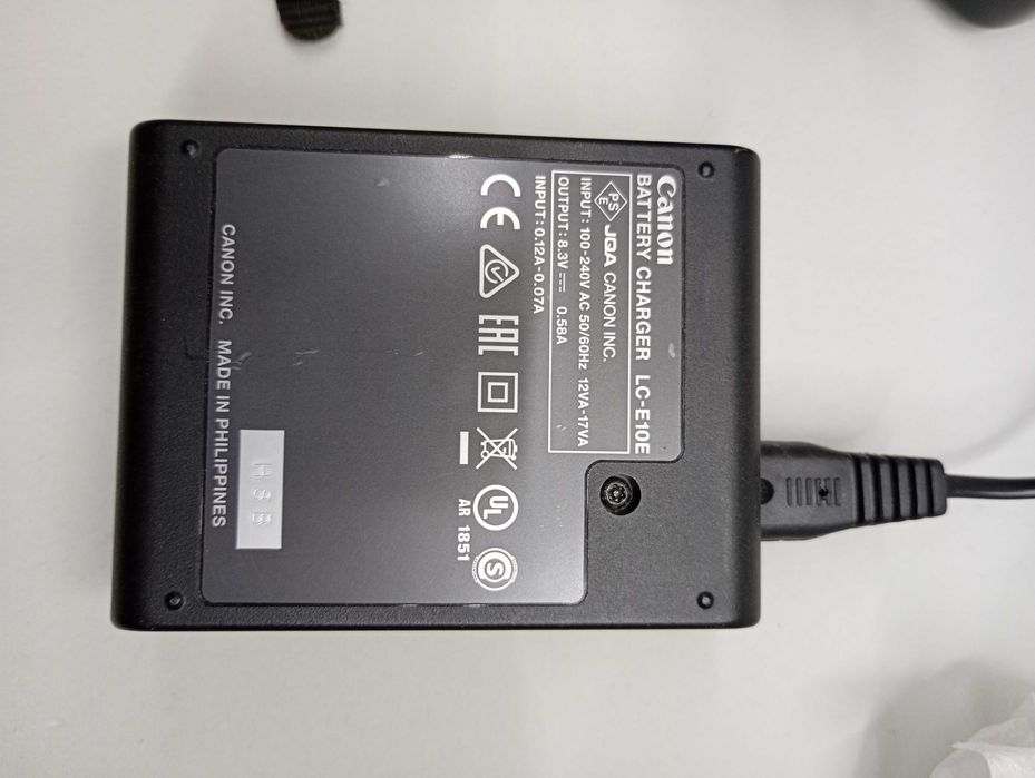 Фотоаппарат Canon EOS 1100D Kit 18-55 + сумка