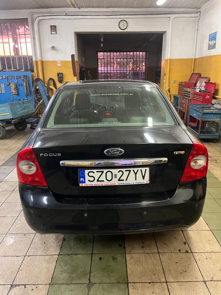 Бампер форд фокус мк2 2005-11 р