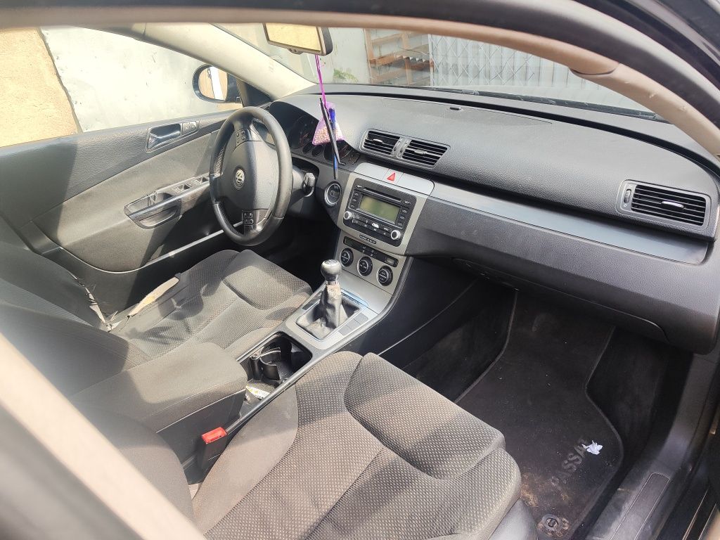 VW passat b6 2.0 TDI skrzynia 6 biegowa.