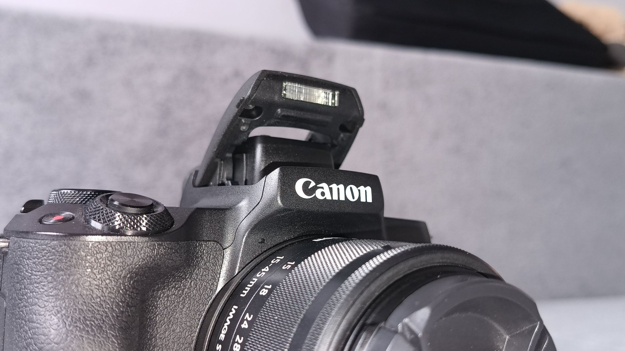 canon m50 + 2 obiektywy + dodatki