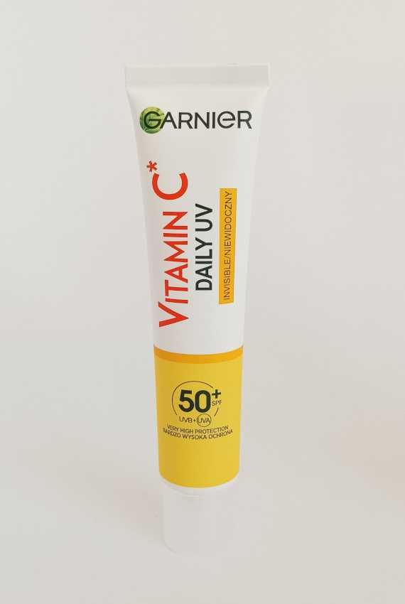 Garnier Skin Naturals Vitamin C Daily UV Invisible SPF50+ Fluid