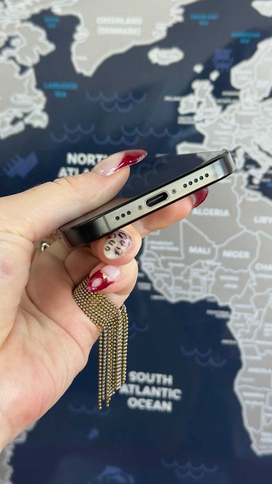 Apple Iphone 16 Pro 256Gb Black Titanium Neverlock