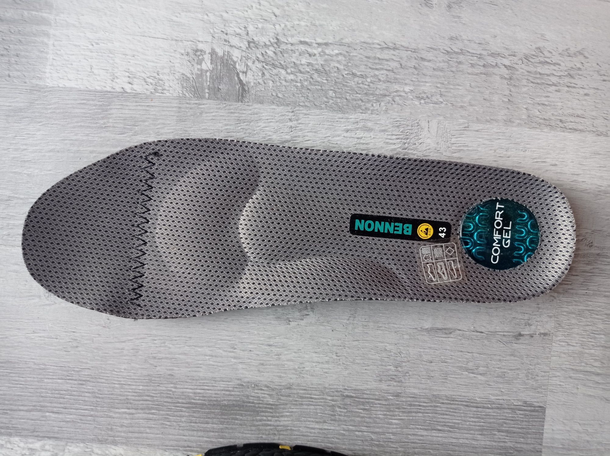 Buty BHP/sandały robocze z podnoskiem 43  Bennon