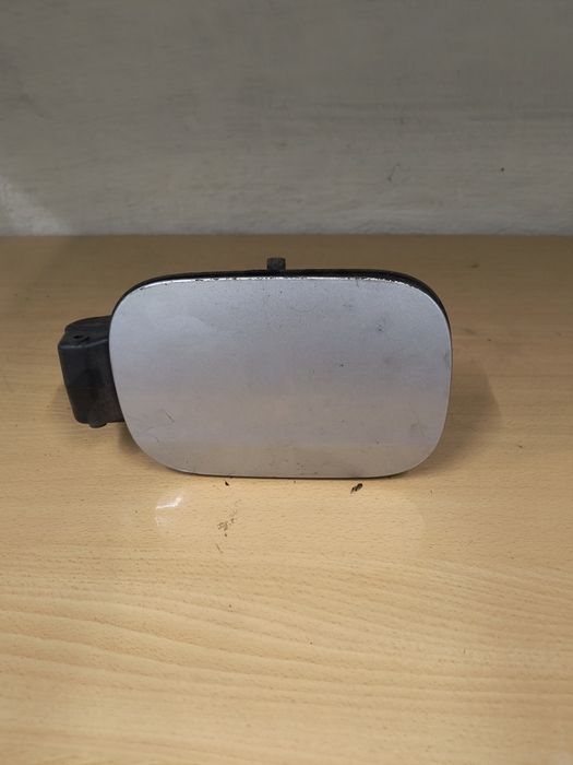 Klapka Wlewu Paliwa Vw Jetta A5 LA7W