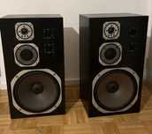 YAMAHA NS 690  Hi-End