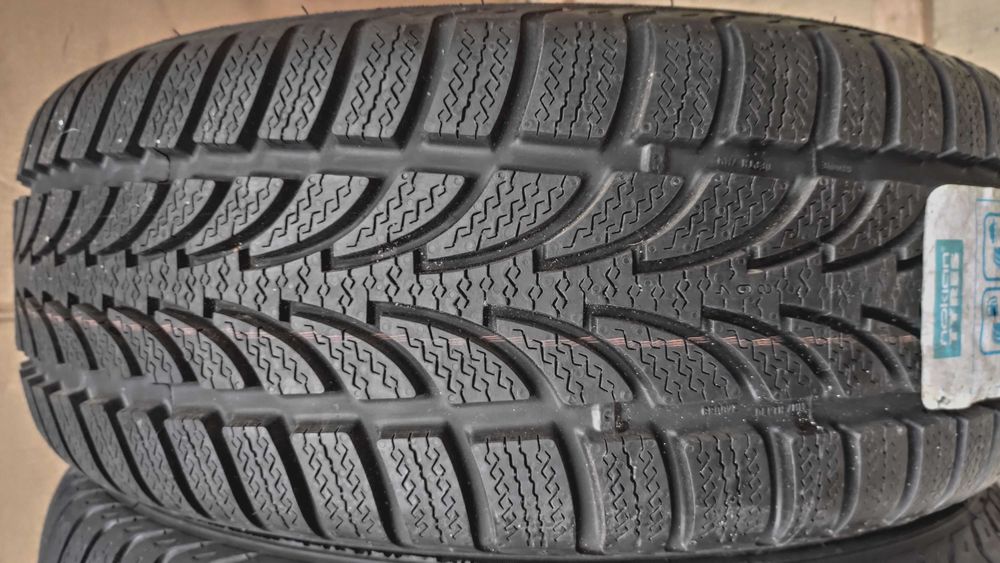 шини зимові 215/55R16.  Nokian. 2023р.