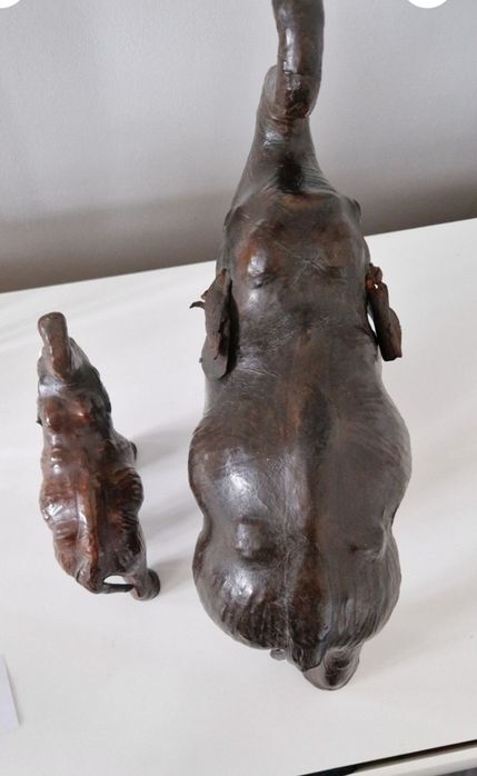 Dekoracja Słonie skórzane .