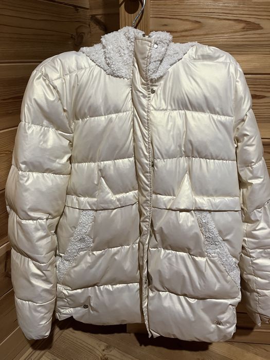 Жіночий пуховик