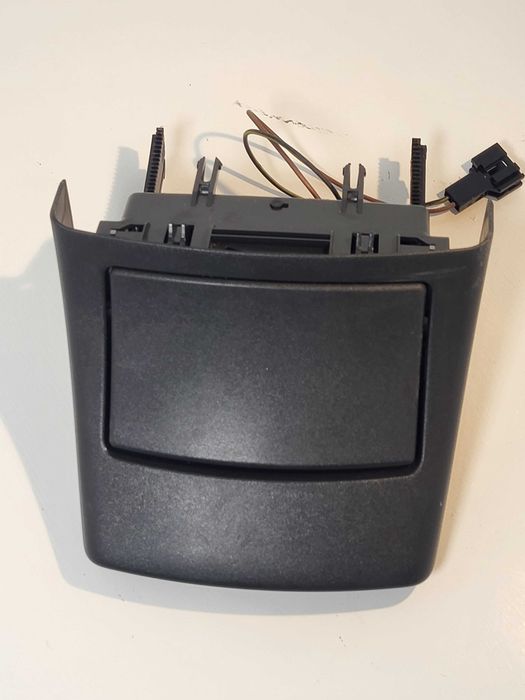 Cinzeiro da consola traseira, Mercedes-Benz Classe E W211