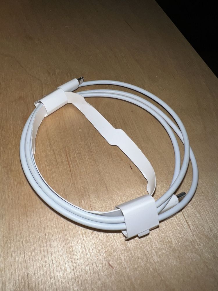 Продам оригінальний кабель Apple Type-C to Lightning  (1 m)