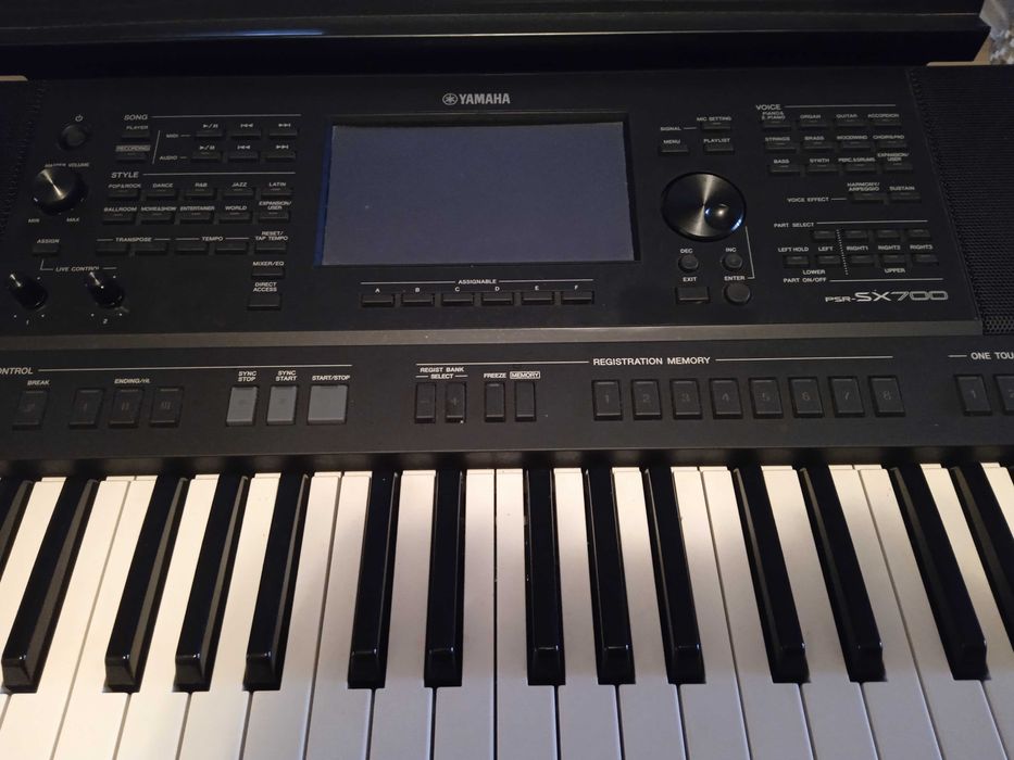 Keyboard Yamaha PSR SX 700