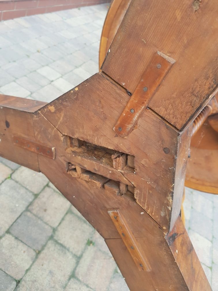 Stół intarsjowany orzech XIX wiek
