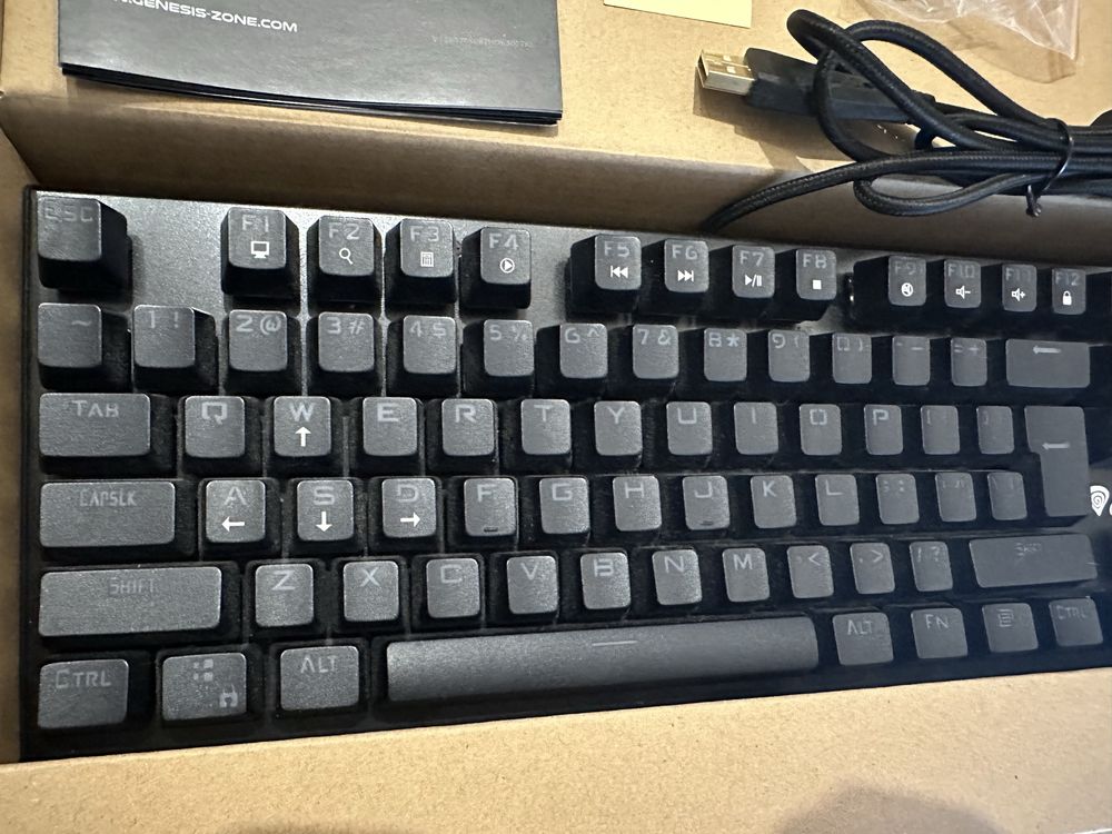 Ogłoszenie Prywatne: Klawiatura Mechaniczna Genesis THOR 300 TKL RGB
