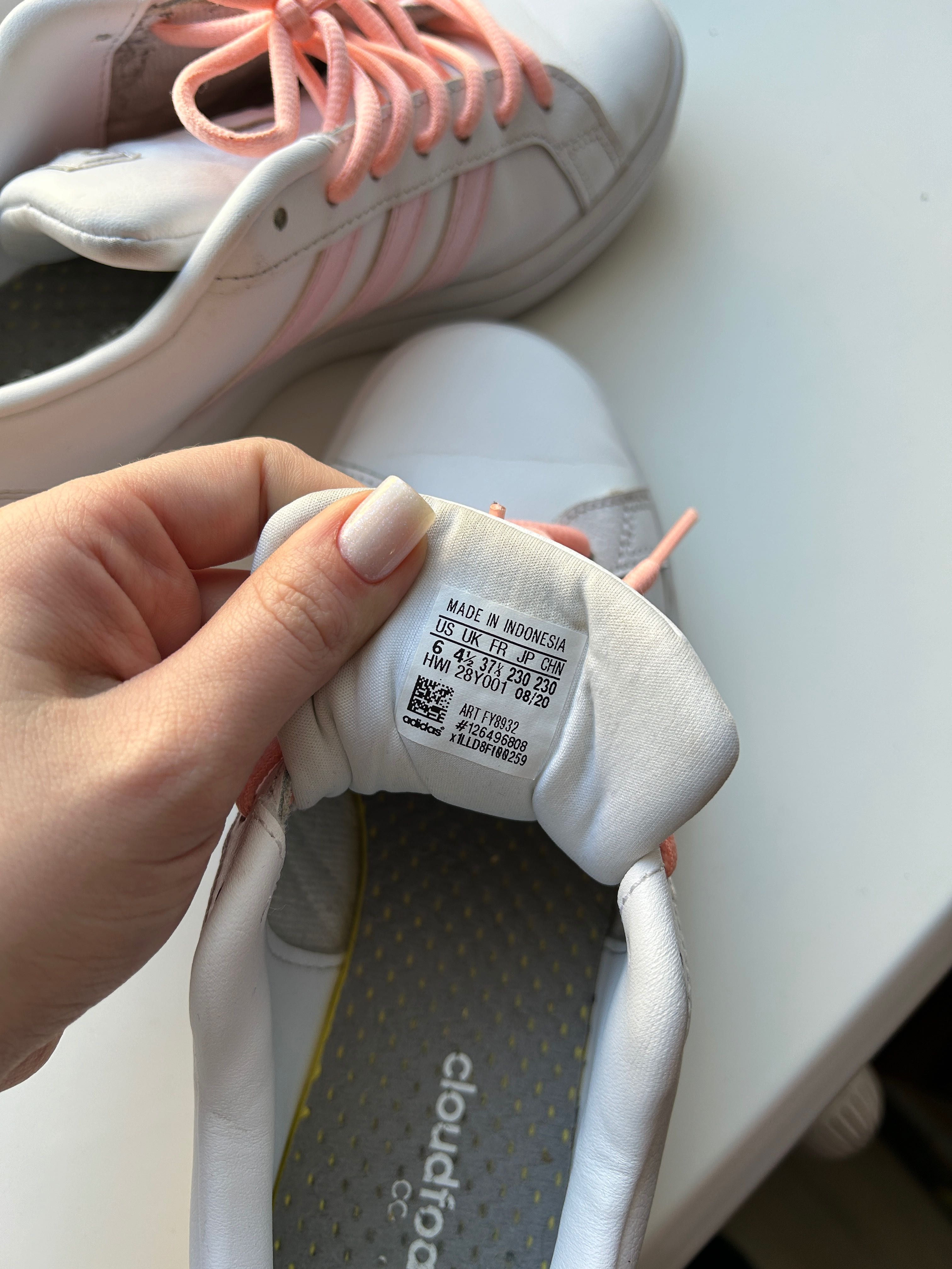 Оригінальні кеди Adidas білі, р.37