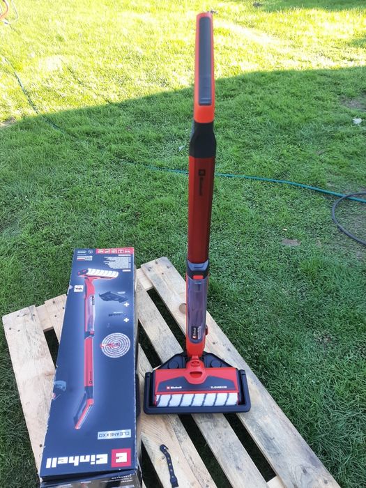 Akumulatorowy mop do podłóg CLEANEXXO Solo Einhell.