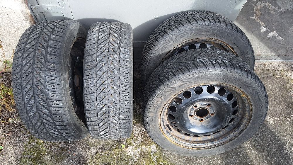 Felga stalowa Opel  6.5" x 16" 5x110 ET 37 z oponami zimowymi x4