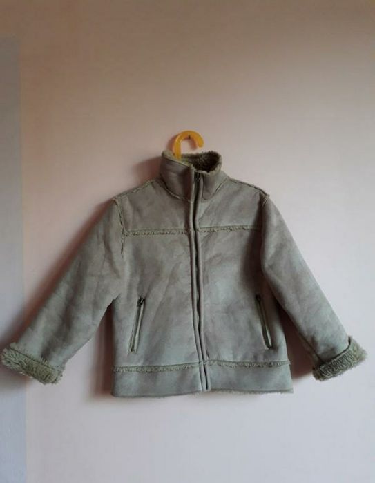 Тепла куртка на дівчинку 5 років