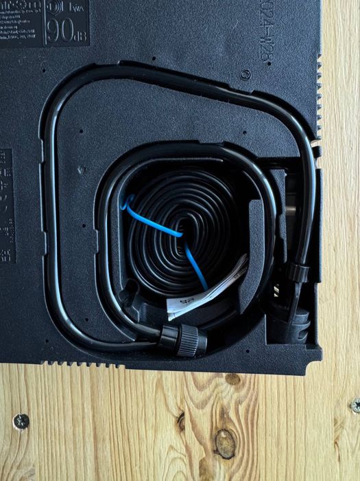 Насос та герметик комплект від Audi Q8 4L0.012.615.A