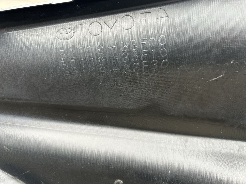 Toyota Camry 80 new бампер передний от 24-25год 52119-33F00