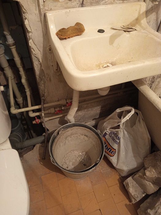 Снижение!!! Продам 2к квартиру метро Масельского Сертификат! Срочно!