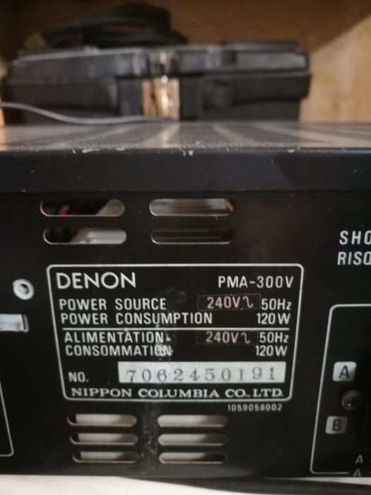 Denon PMA 300V amplifier